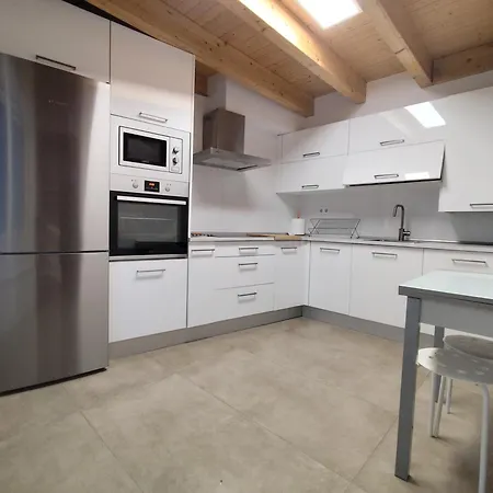 Casa En El Centro Historico De *