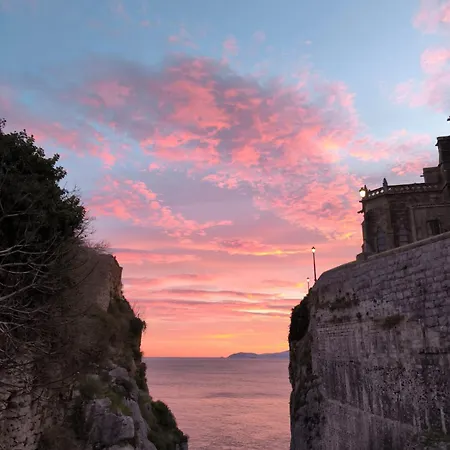 Casa En El Centro Histórico De Castro Urdiales